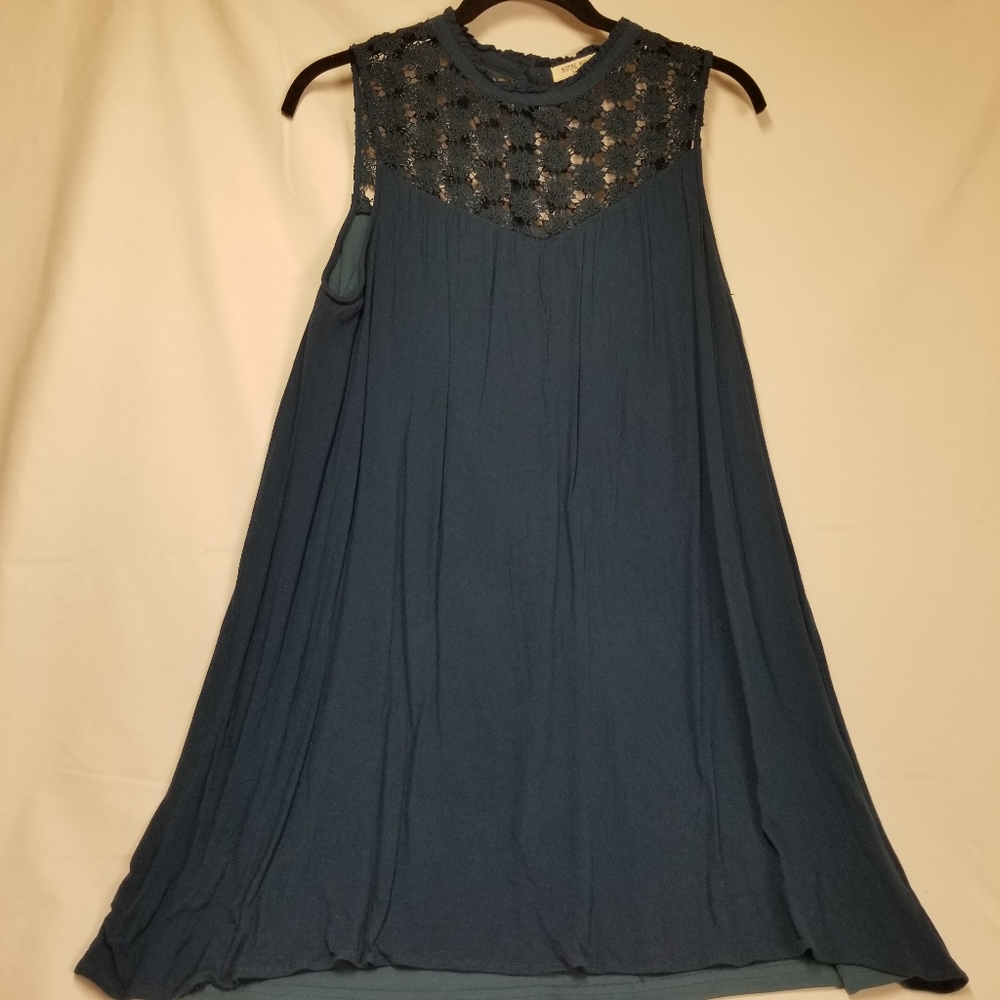 Before You Womans Dress Tunic Size M Sleeveless Lining Blue Lace Back Buttons